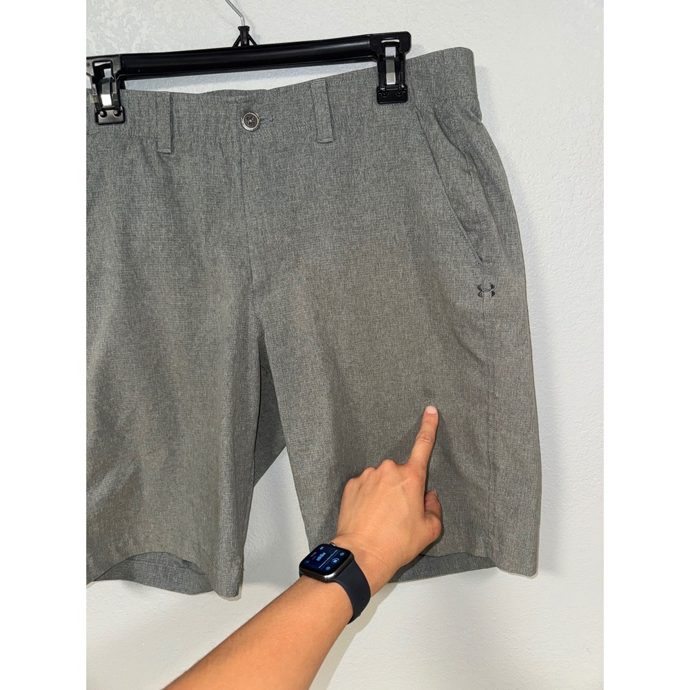 Under Armour Mens HeatGear Golf Shorts Grey Heathered Loose Fit Size 34
